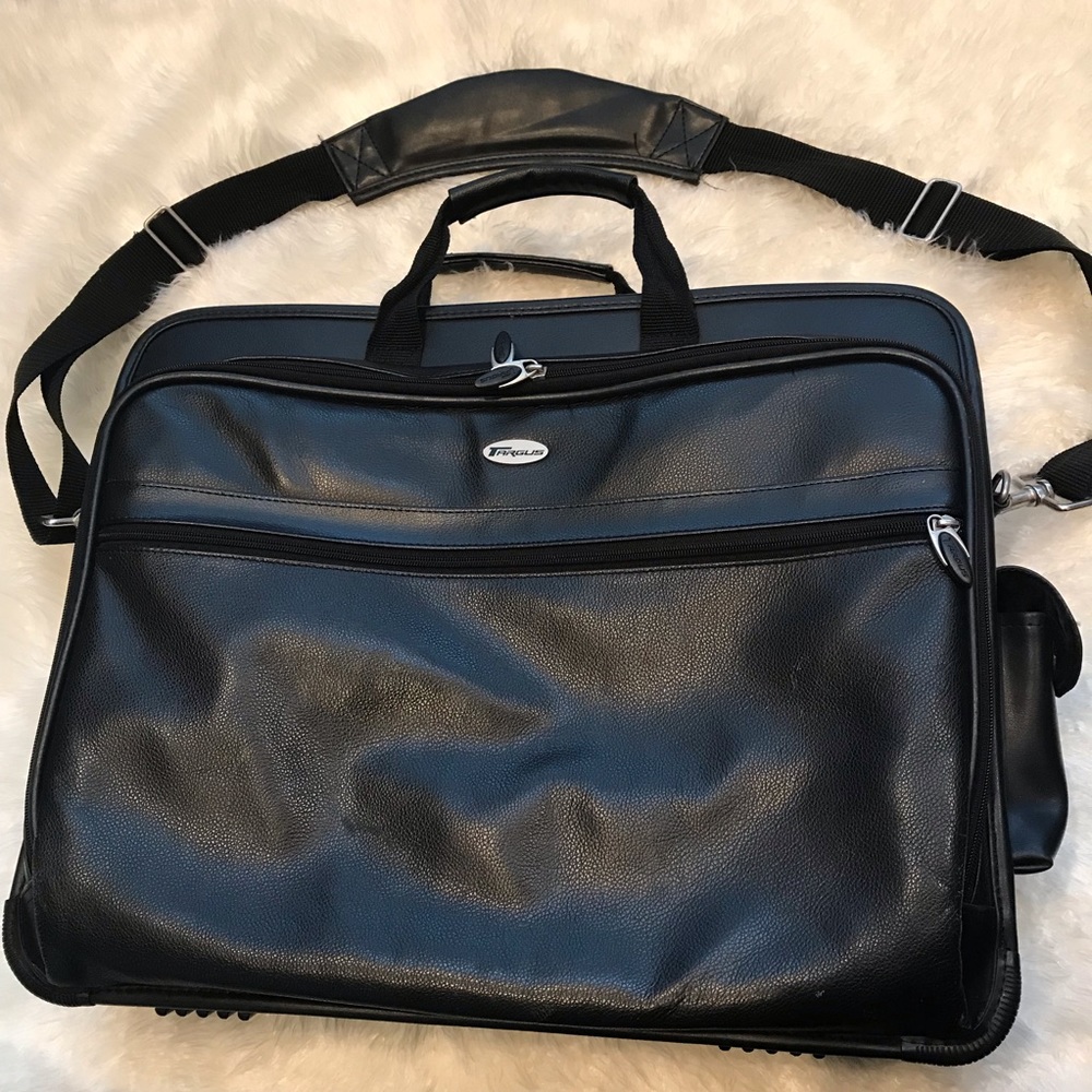 Targus Black laptop briefcase bag large